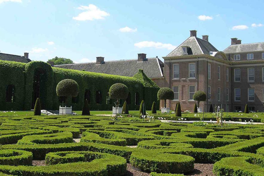 Wandelen door de tuinen van Paleis Het Loo GroenVandaag