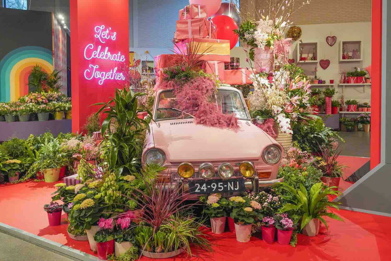 antsatische bloemenshows in jubilerende Keukenhof hebben verrassend decor en afwisselende kalender