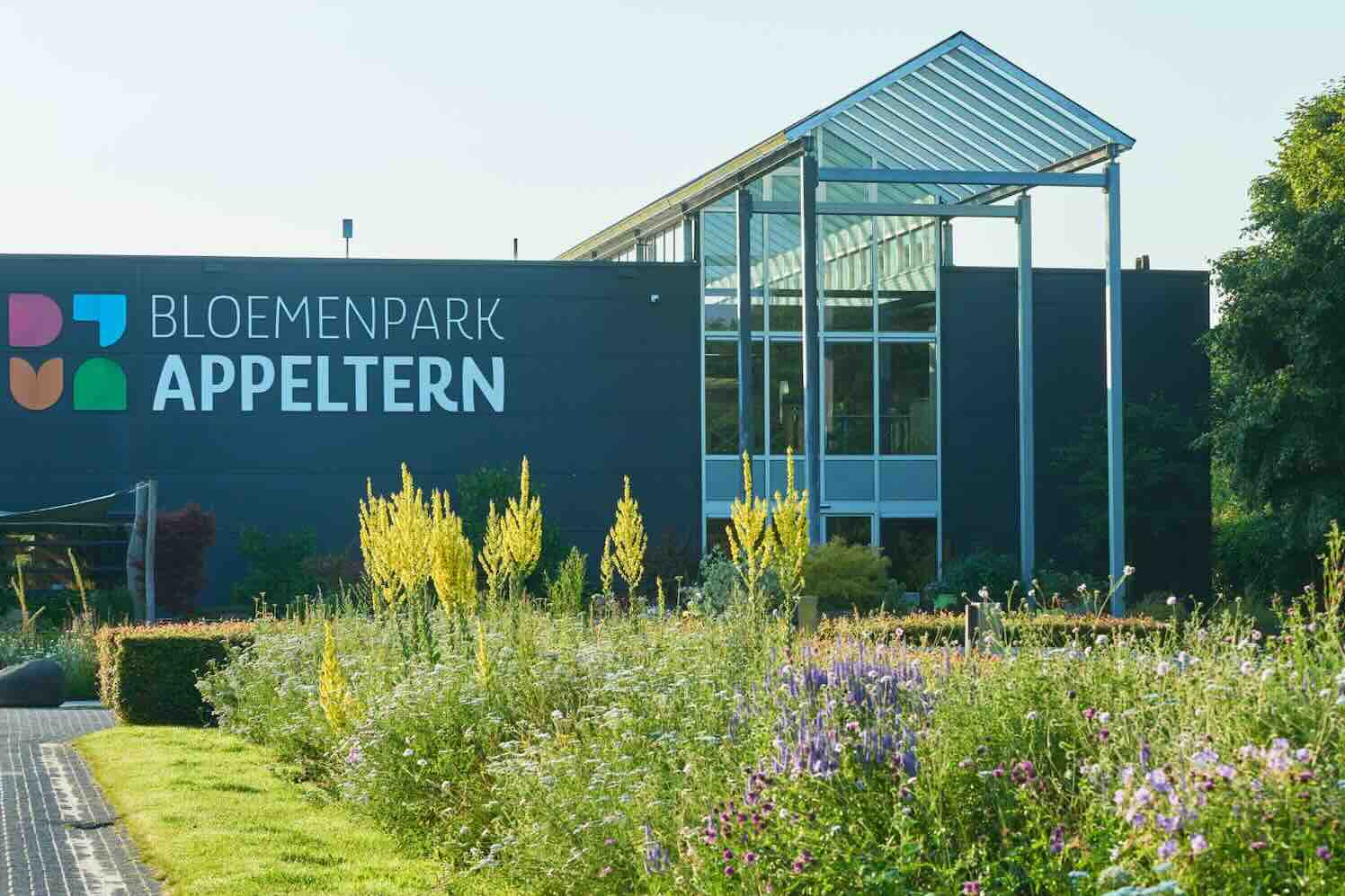 Tuingeluk met planten in Bloemenpark Appeltern