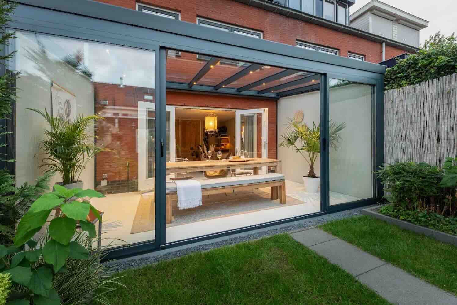 Buitengenieten begint hier: veranda’s en overkappingen in de regio