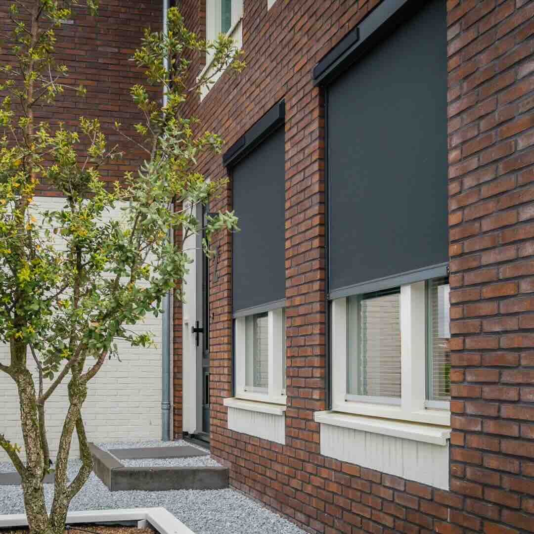 Duurzaam wonen: ontdek de voordelen van solar rolluiken