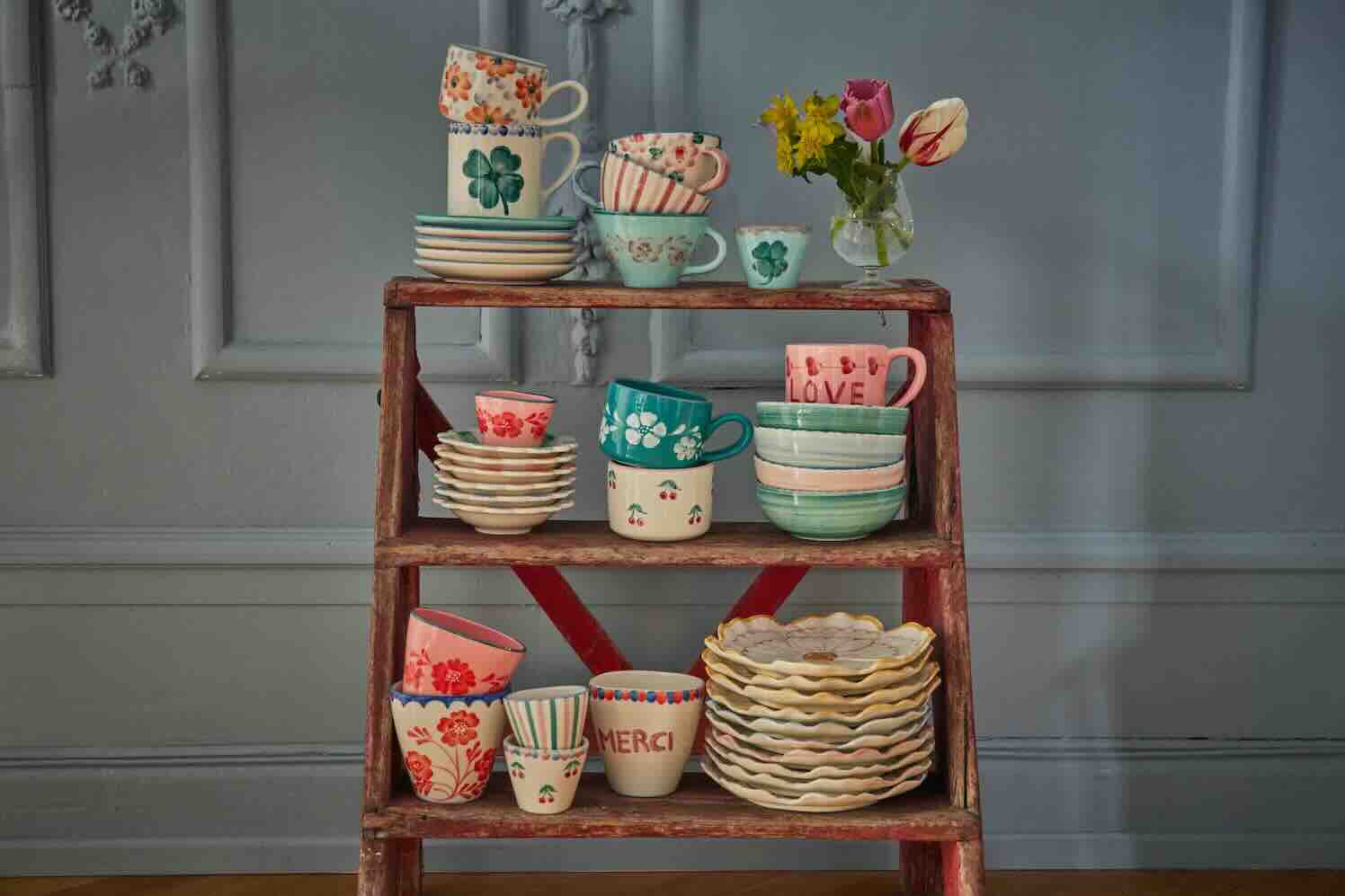 Joëlle Wehkamp ontwerpt handbeschilderde keramiekcollectie