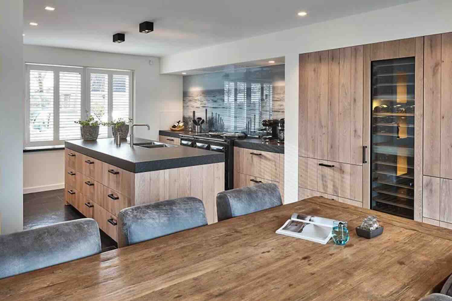 woonkeuken Een kookeiland: waar functionaliteit en design samensmelten