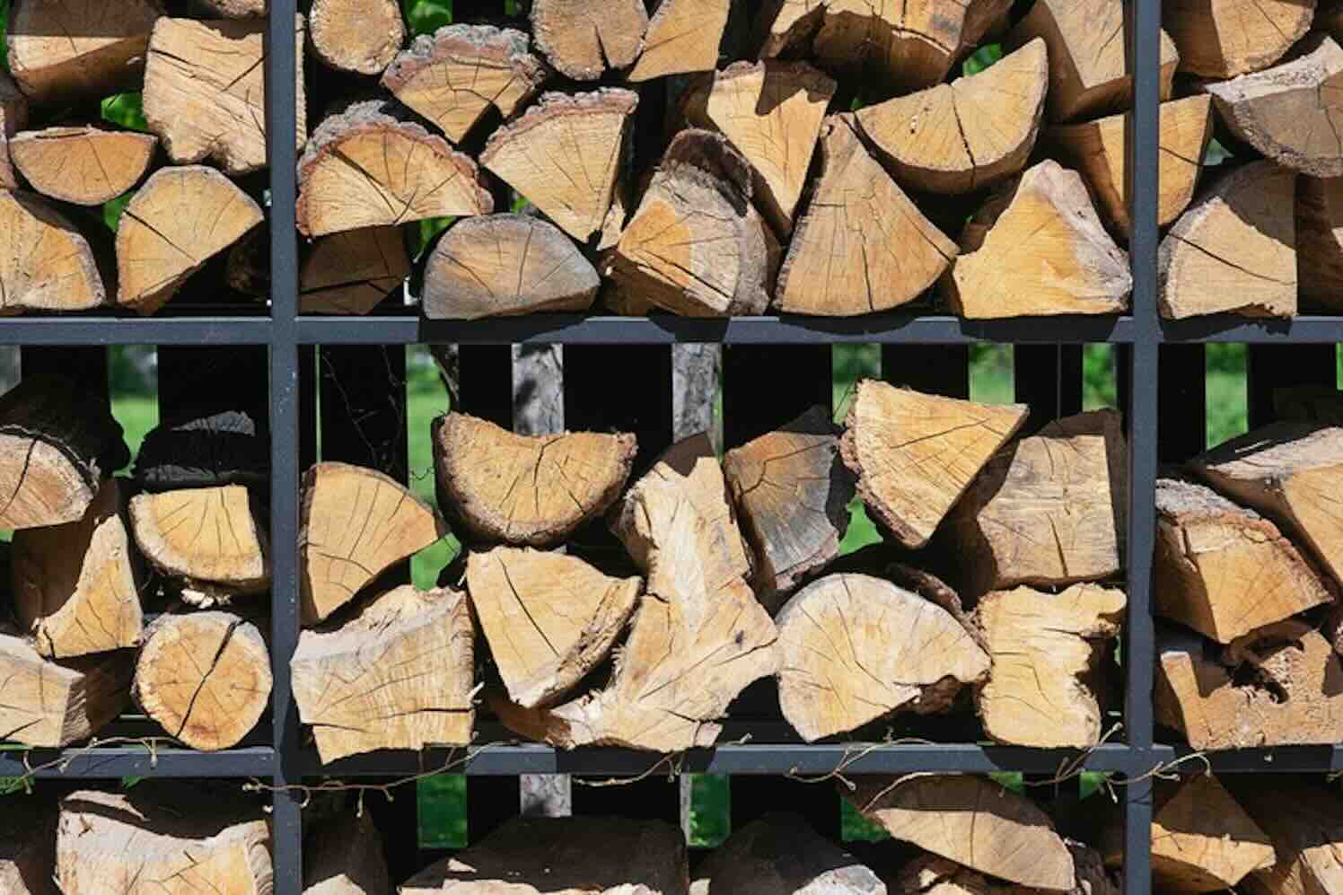 Praktische en stijlvolle houtopslag voor buiten