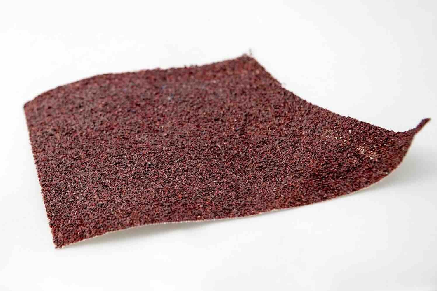 Schuur je tuin, verwijder mos en algen, maak alles winterklaar