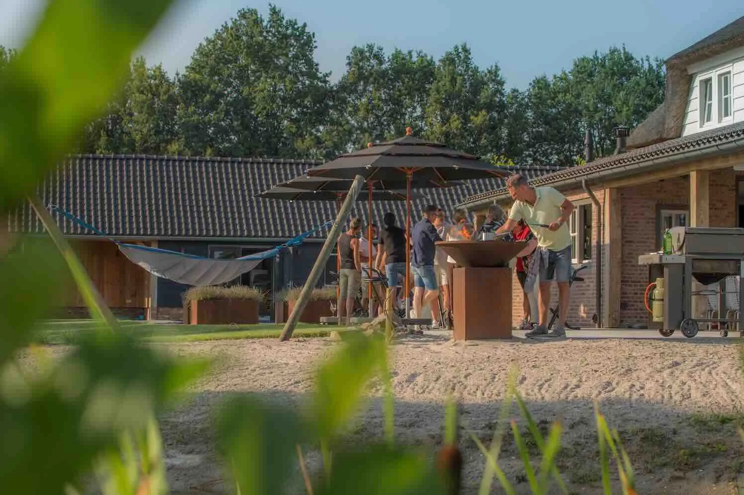 Koelere tuin in de zomer: creëer natuurlijke én stijlvolle schaduw