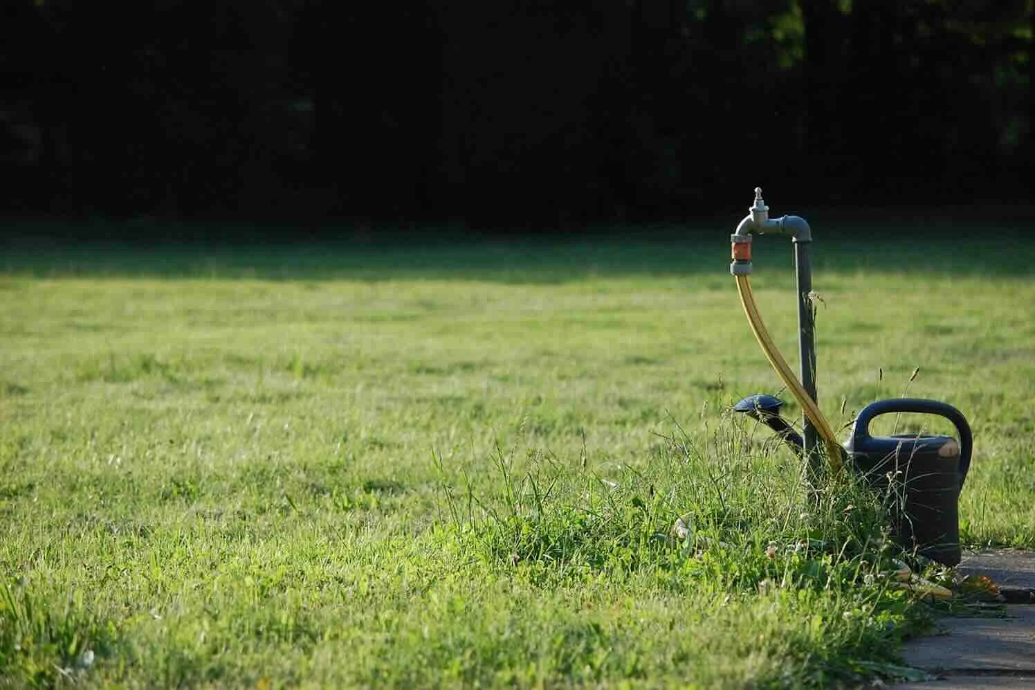 Slimme tuininstallaties die jaren meegaan met RVS fittingen